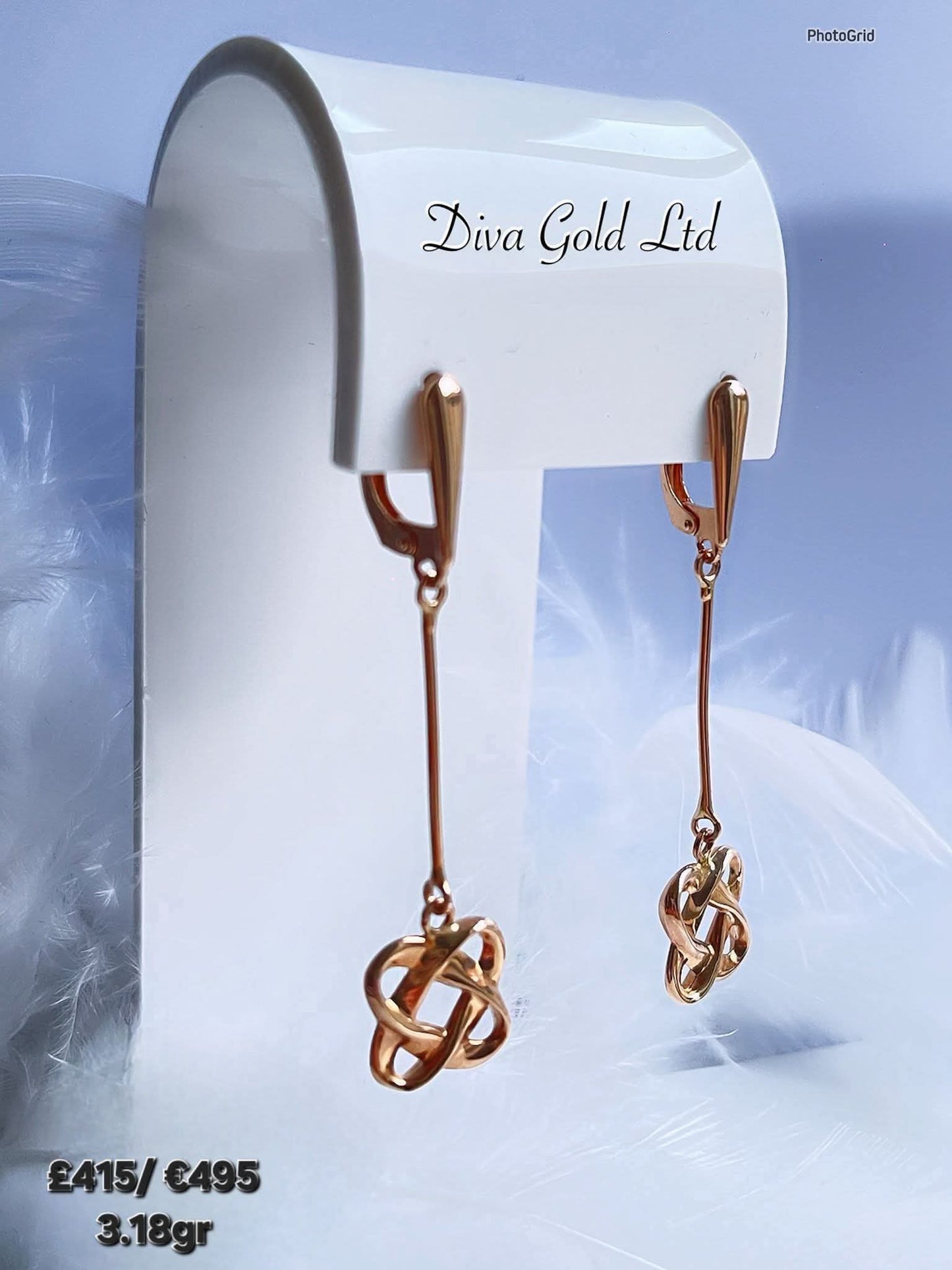 585 Gold earrings. 3.18gr