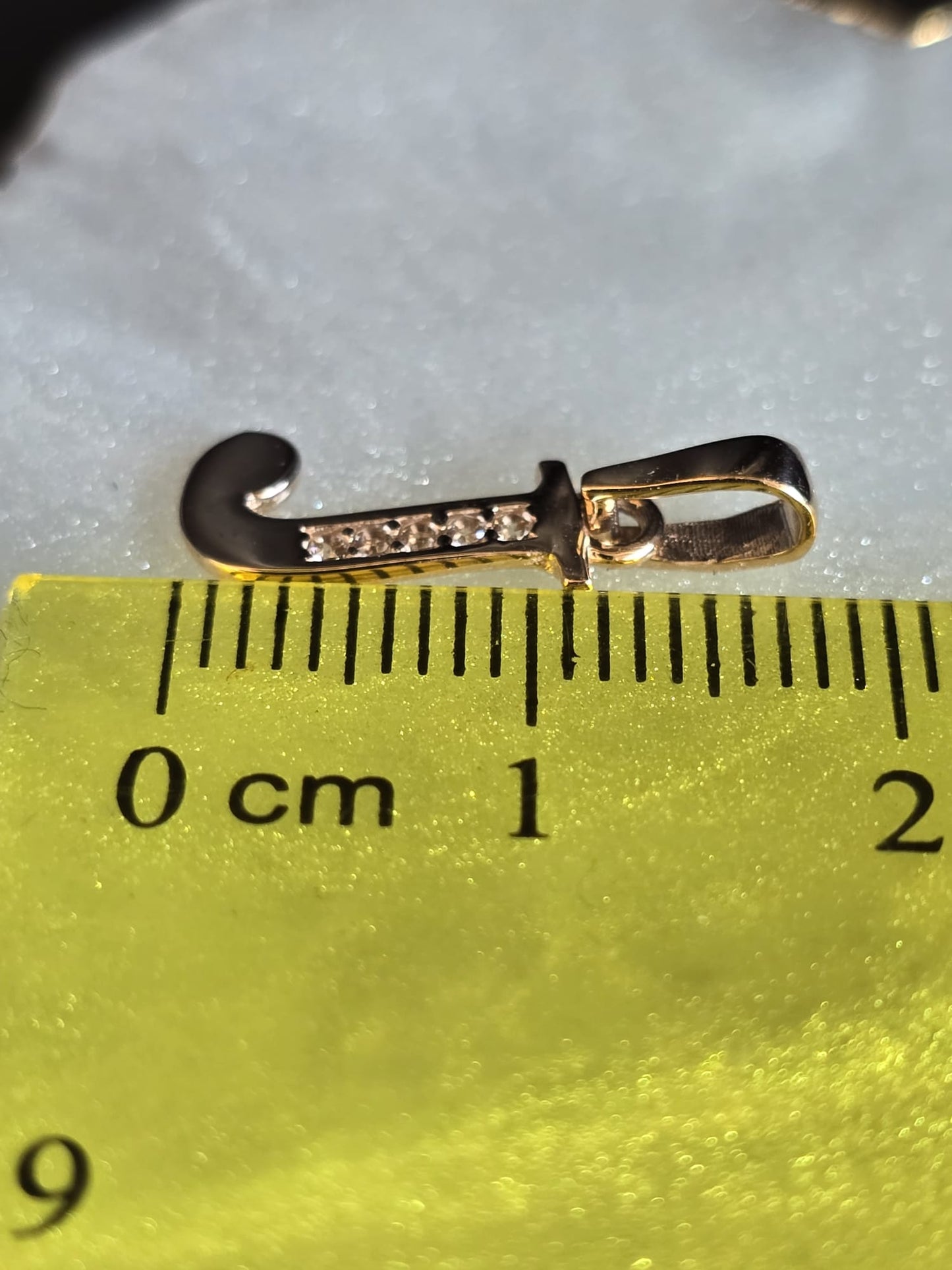 585 Gold Letter J