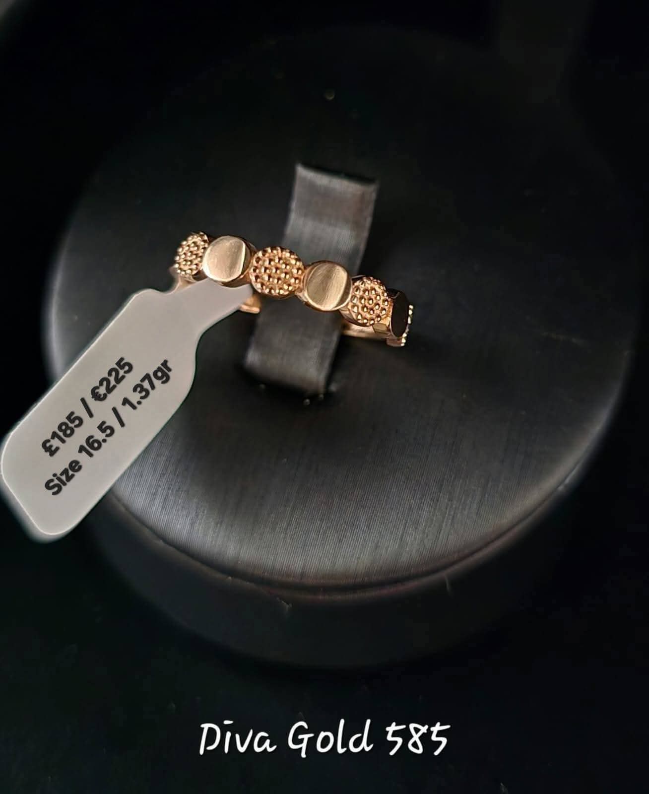 Gold women ring.Size 16.5