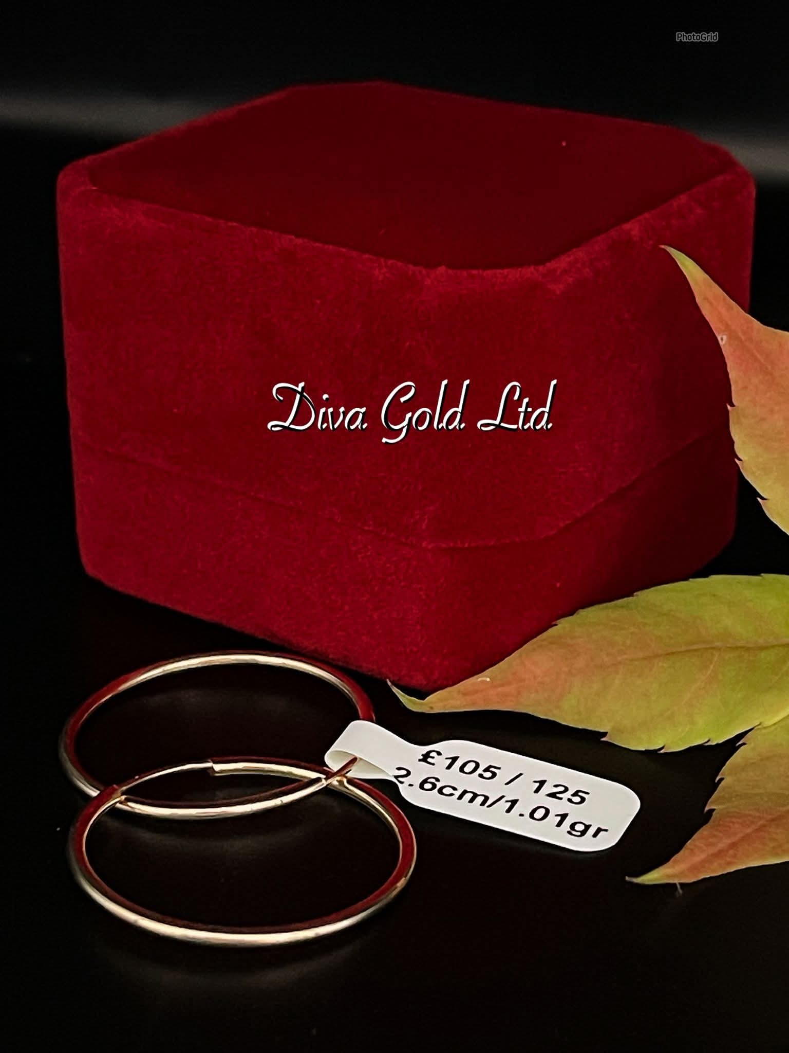 Gold 585 hoop earrings.