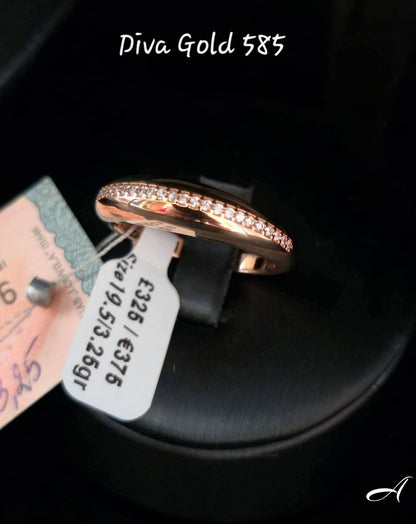 Gold Ring. Size 19.5