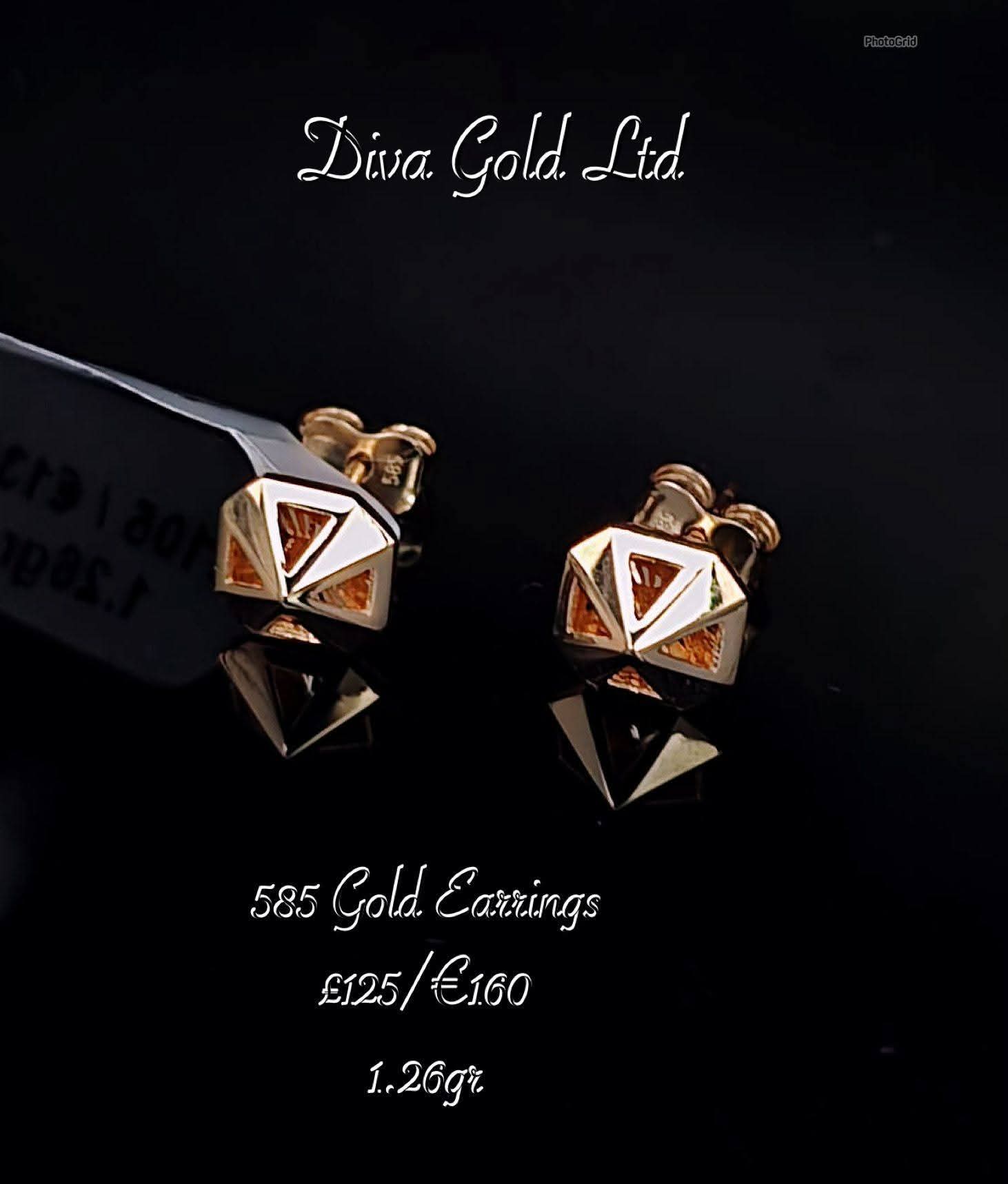 Gold 585 studs earrings.