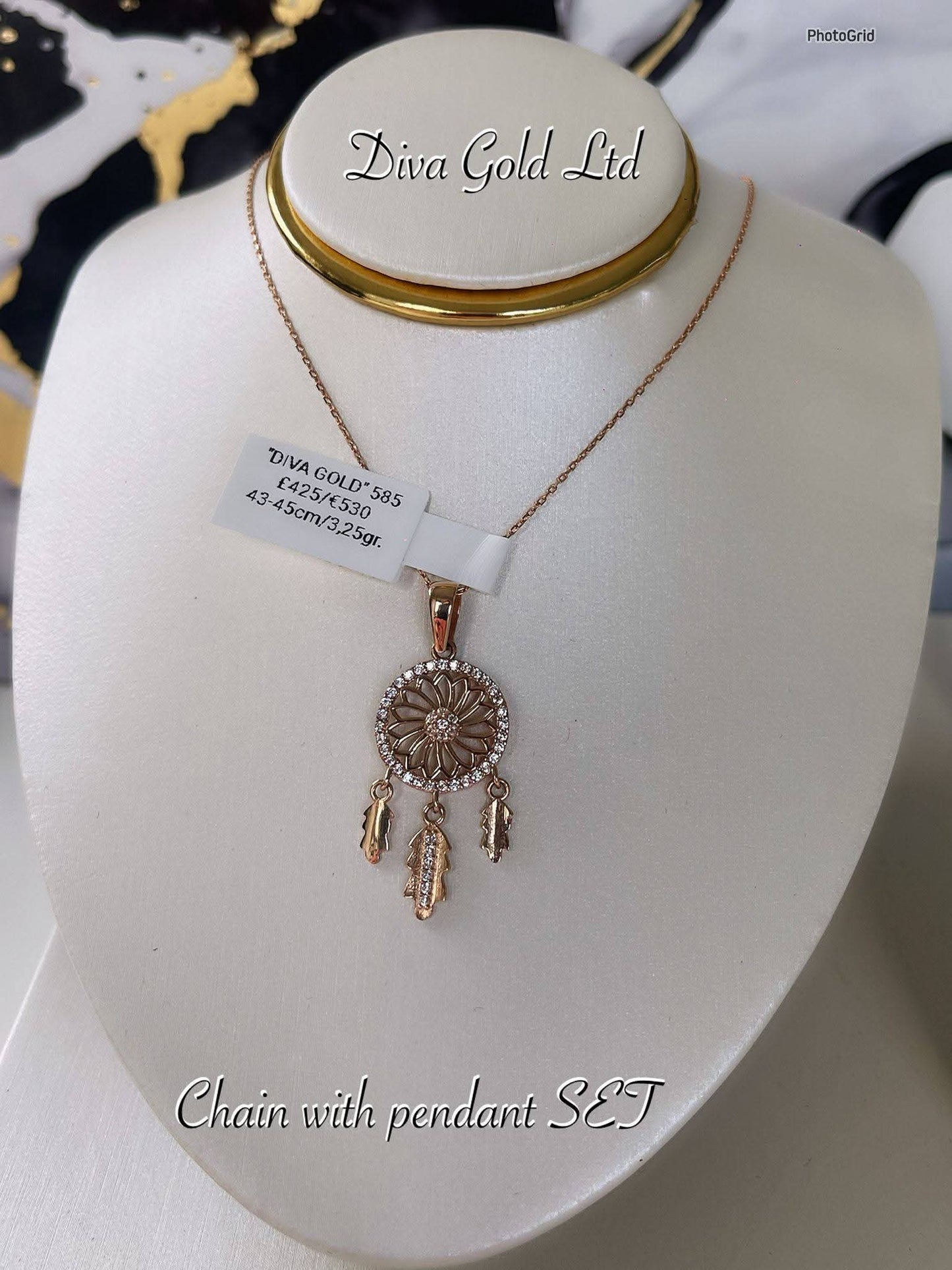 Gold Chain with dream catcher  pendant. 43-45cm