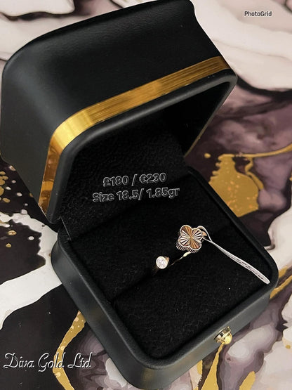 Golden clover shaped ring. Size 18.5