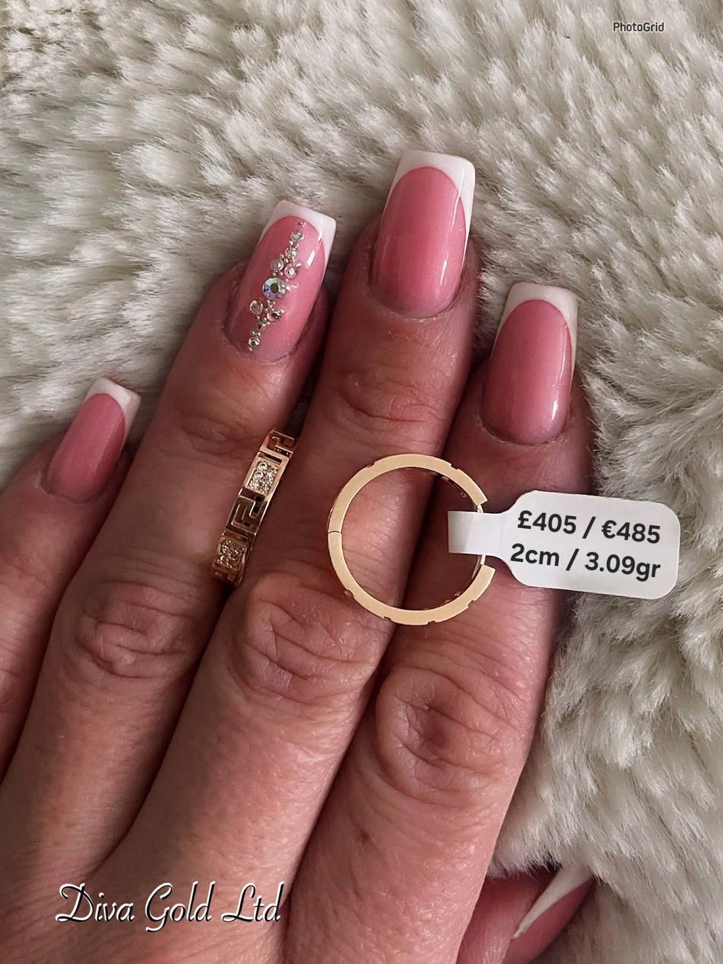 585 Gold Hoop earrings.  2cm / 7.60gr