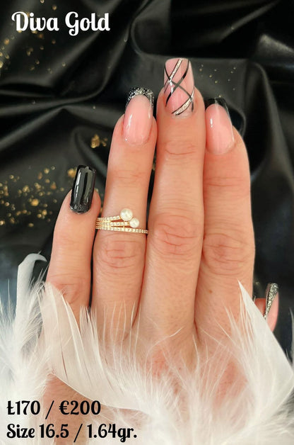 Gold ring with zircon stones & pearl. Size 16.5