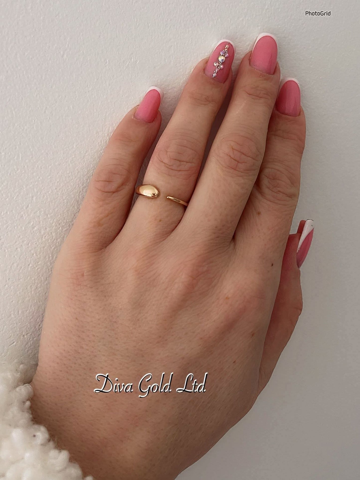 Gold women ring.Size 17