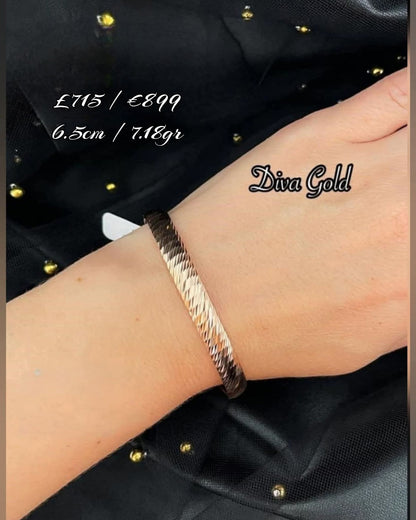 Gold bracelet. 6.5cm