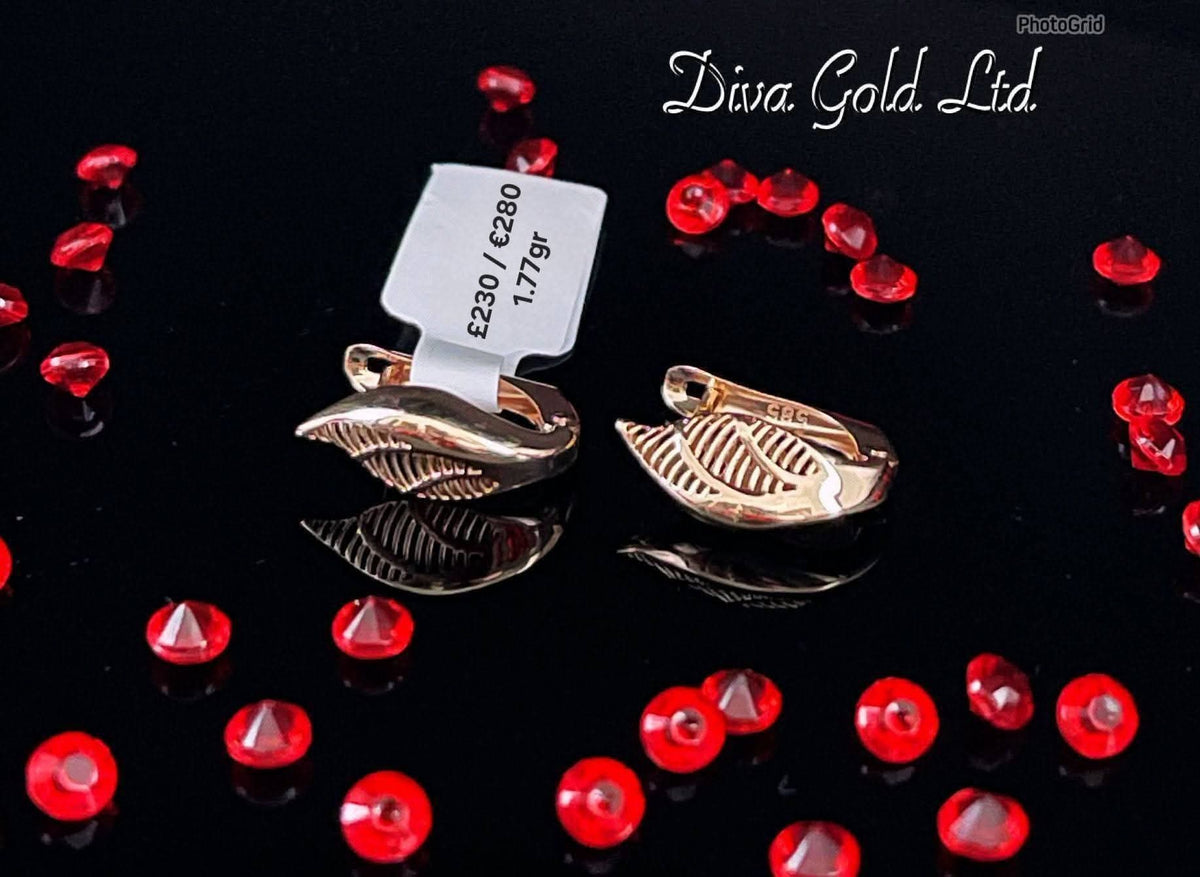 585 Gold earrings. 1.77gr