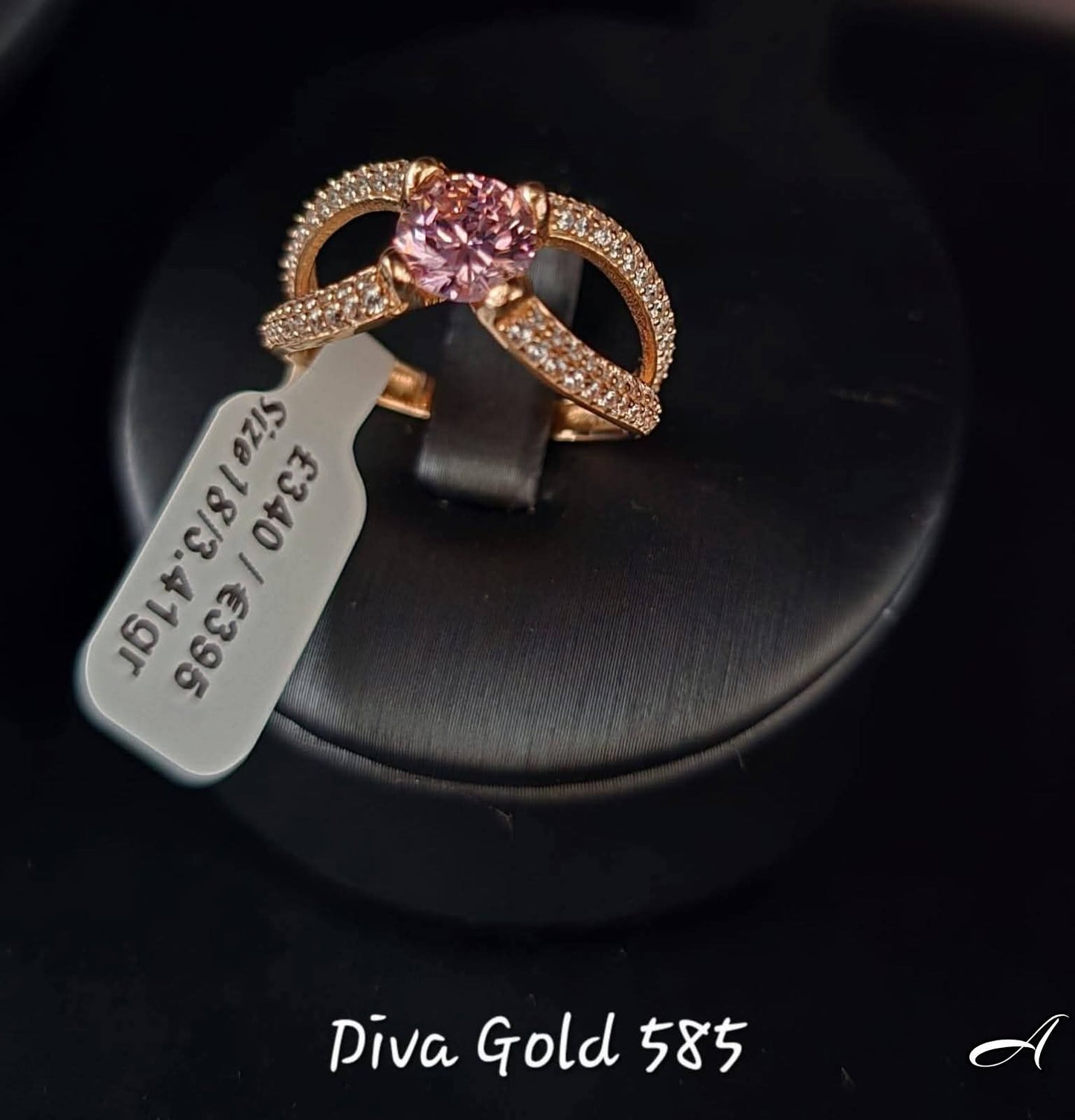 Gold ring with pink zircon stone. Size 18