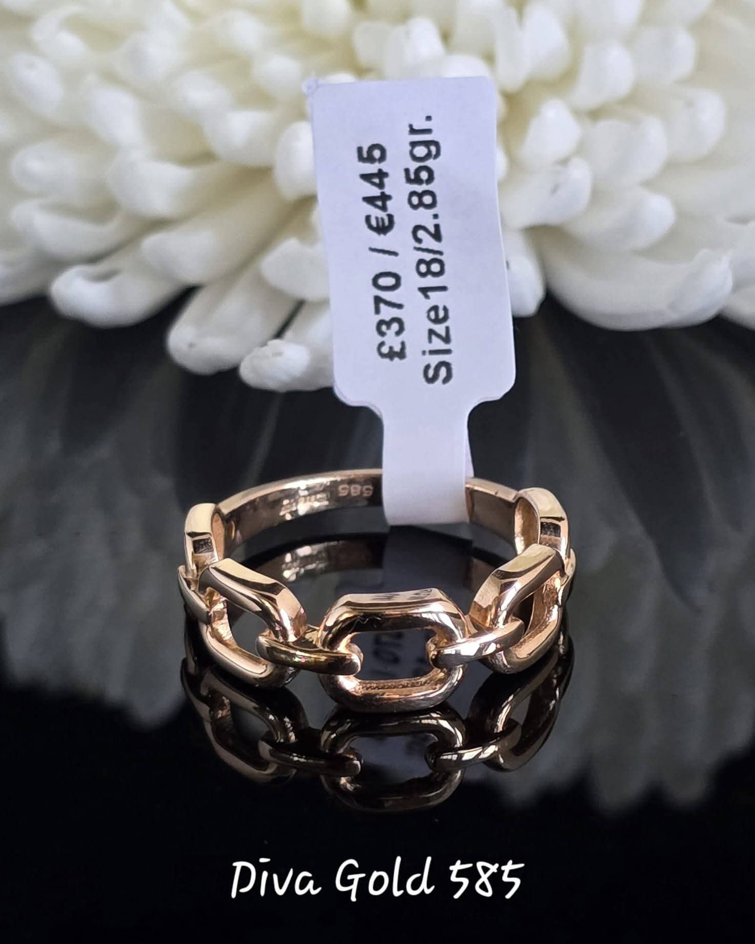 Gold women Ring.Size 18