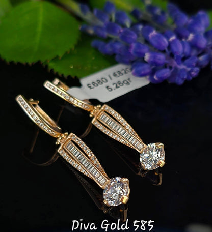 585 Gold earrings. 5.26gr