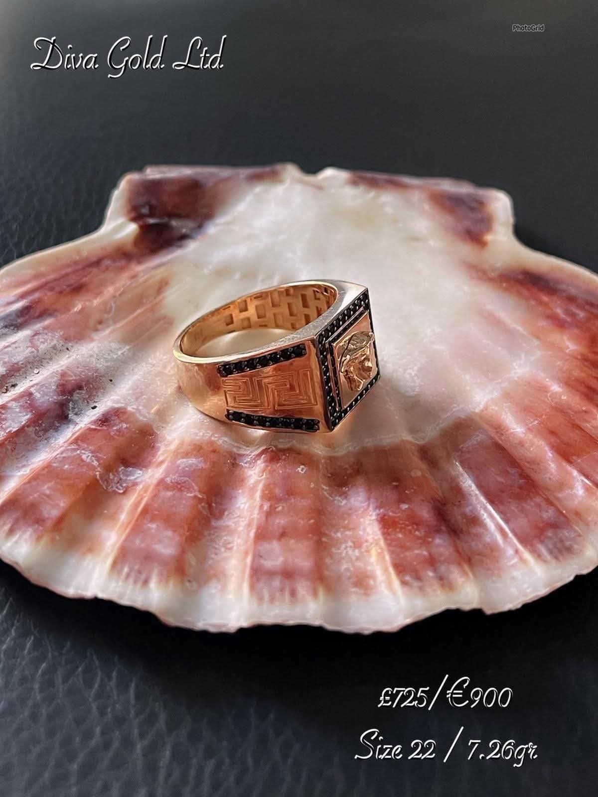 Gold 585 ring. Size 22