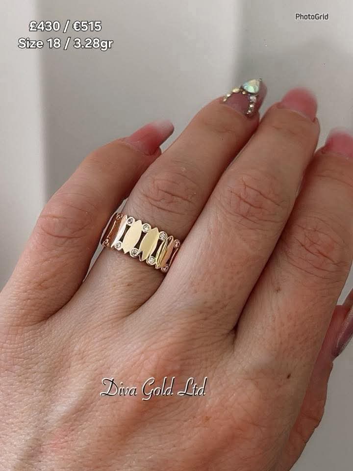 Gold women Ring.Size 18