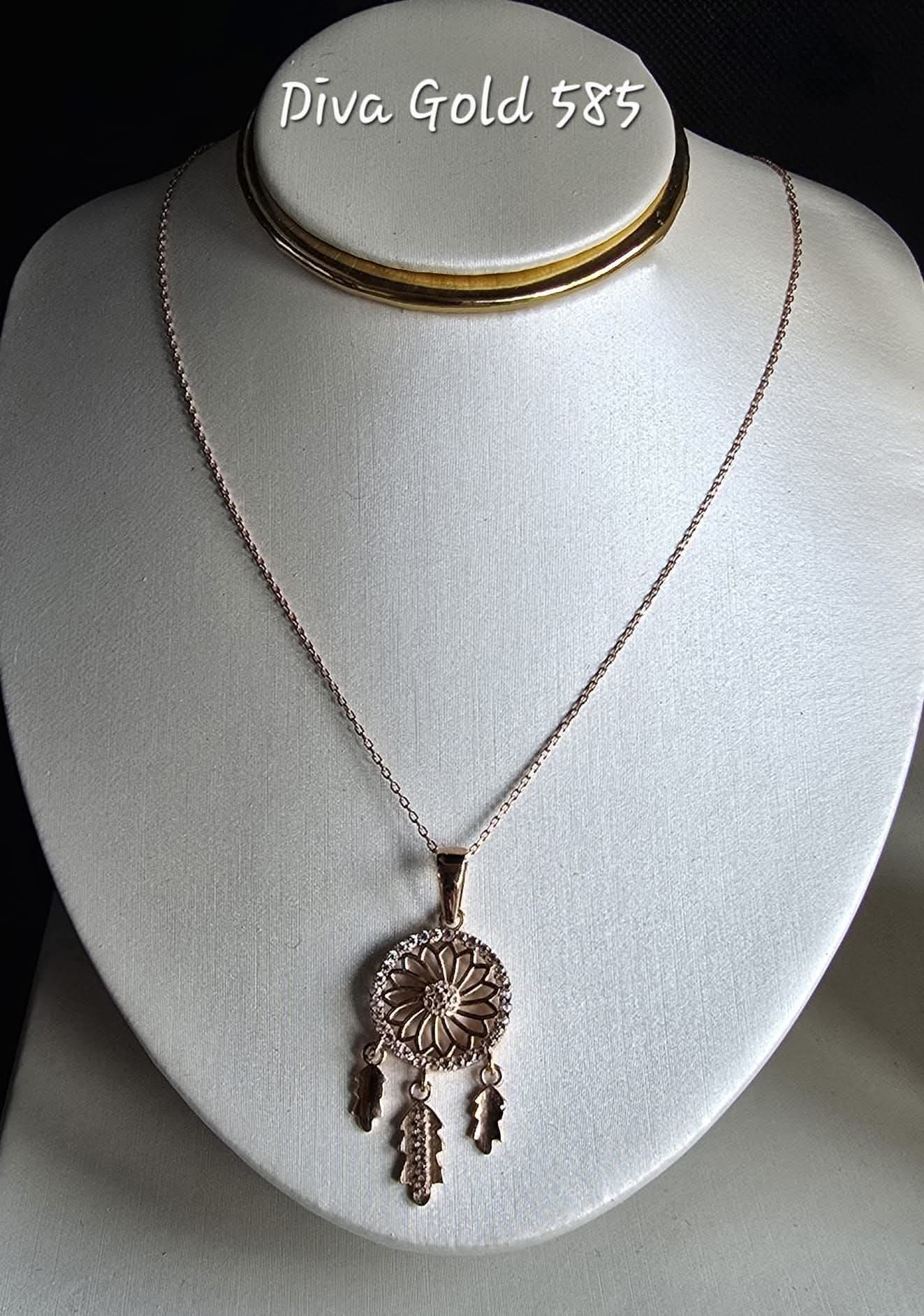 Gold Chain with dream catcher  pendant. 43-45cm