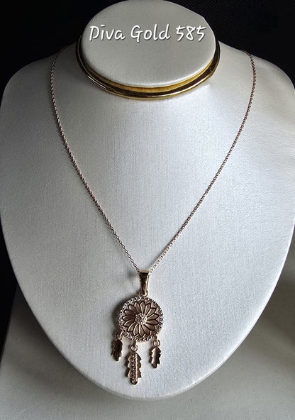 Gold Chain with dream catcher  pendant. 43-45cm