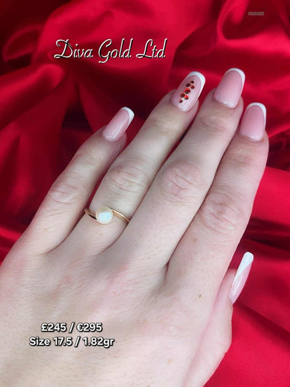 Gold women Ring.Size 17.5