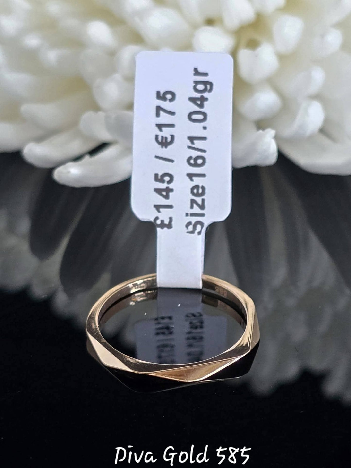 Gold women ring.Size 16
