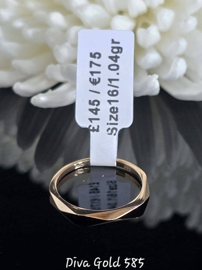 Gold women ring.Size 16