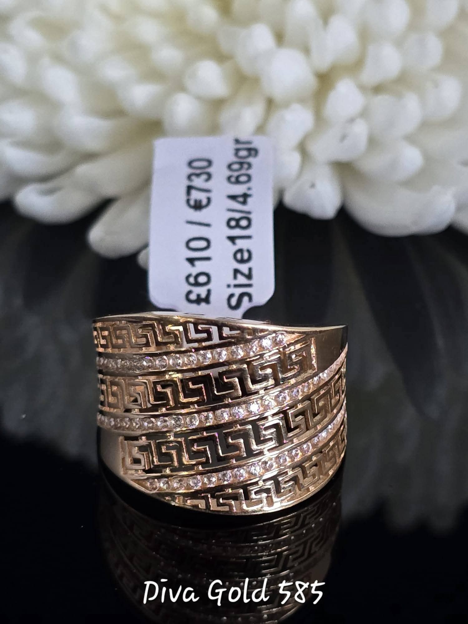 Gold women Ring.Size 18