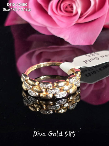 Gold women Ring.Size 17.5