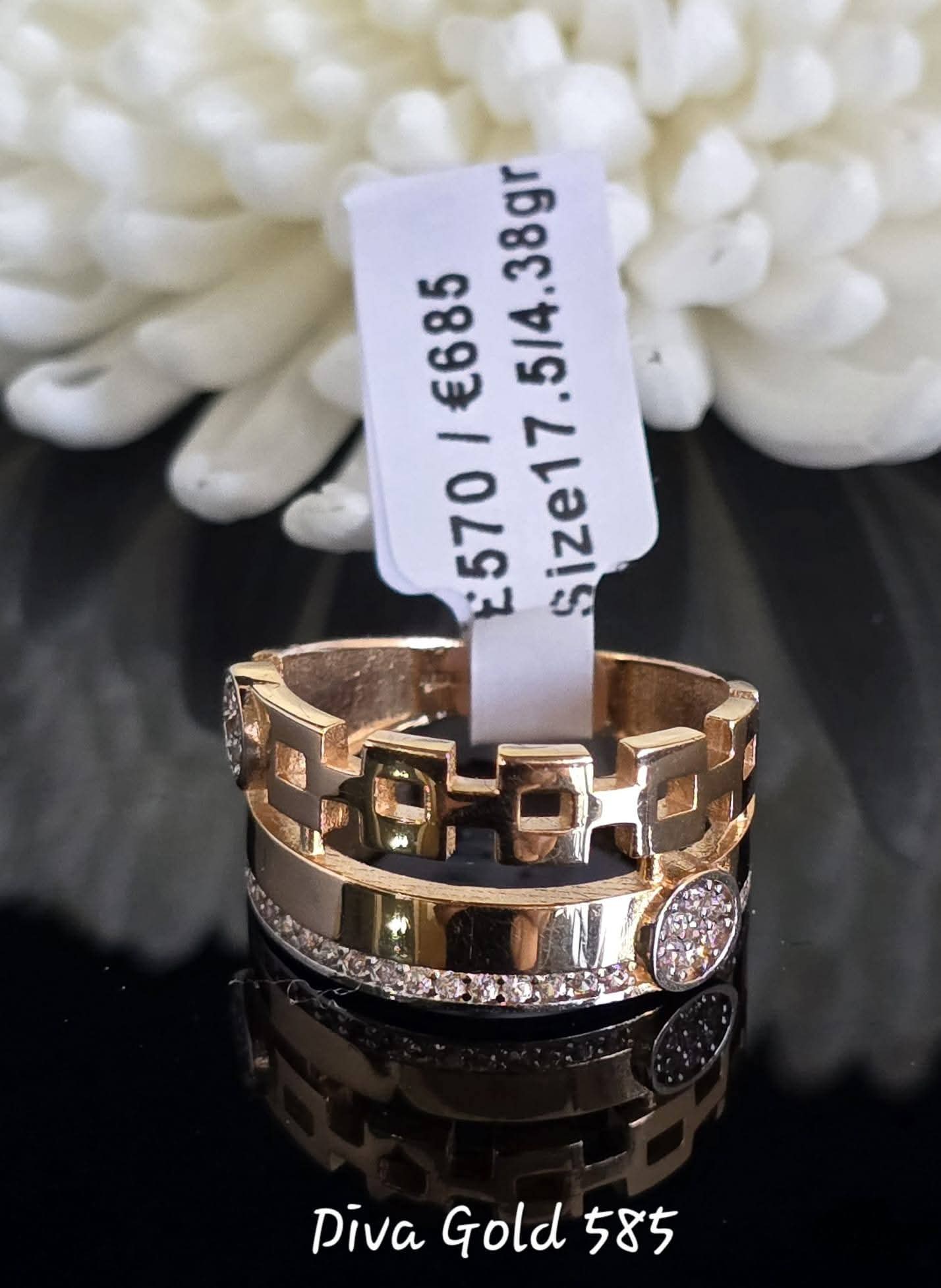 Gold women Ring.Size 17.5