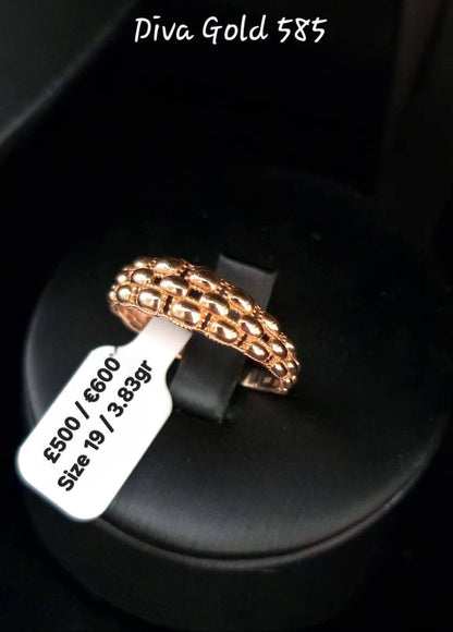 Gold women Ring. Size 19