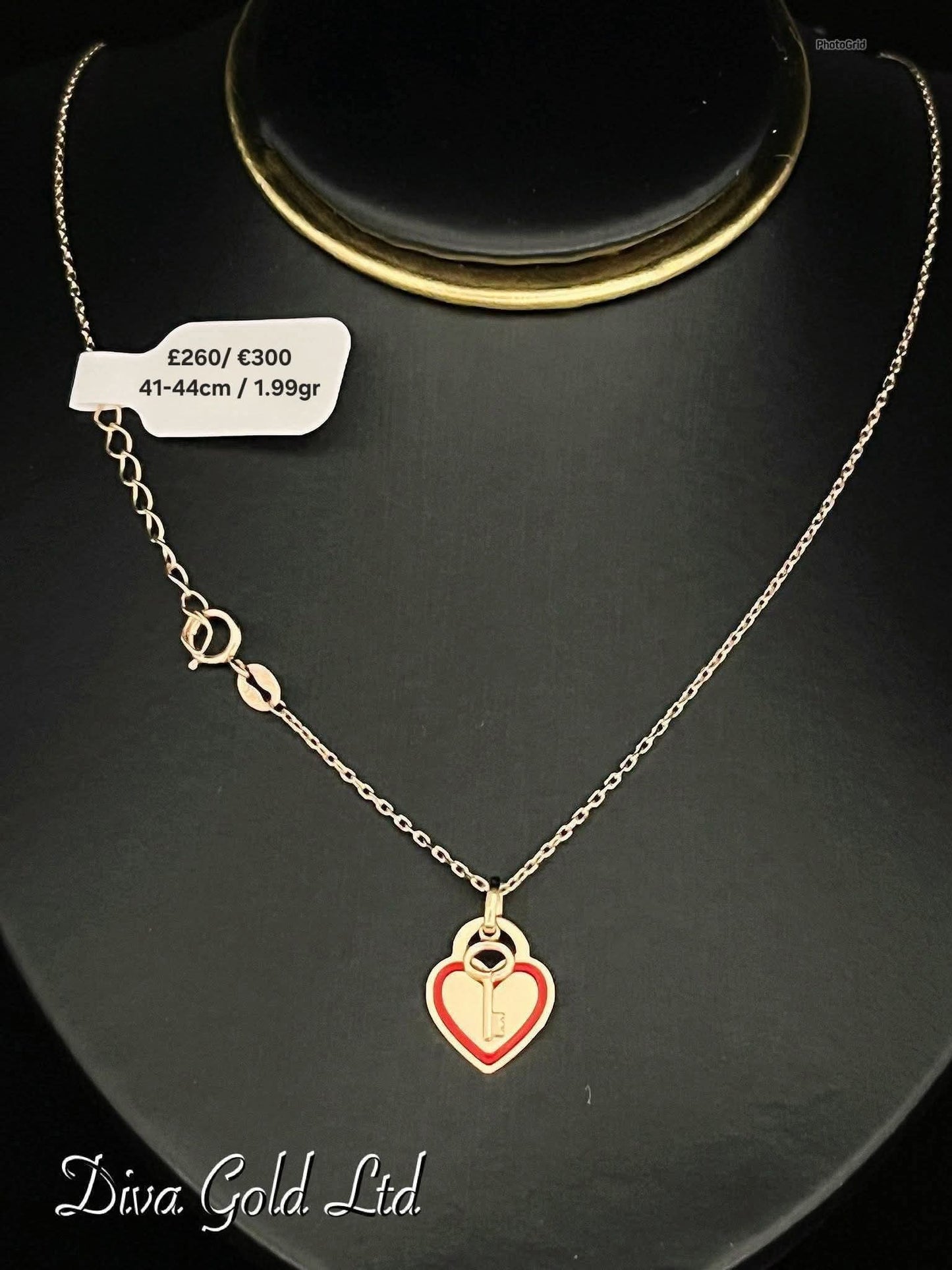 Gold Chain with heat & key pendants. 41-44cm