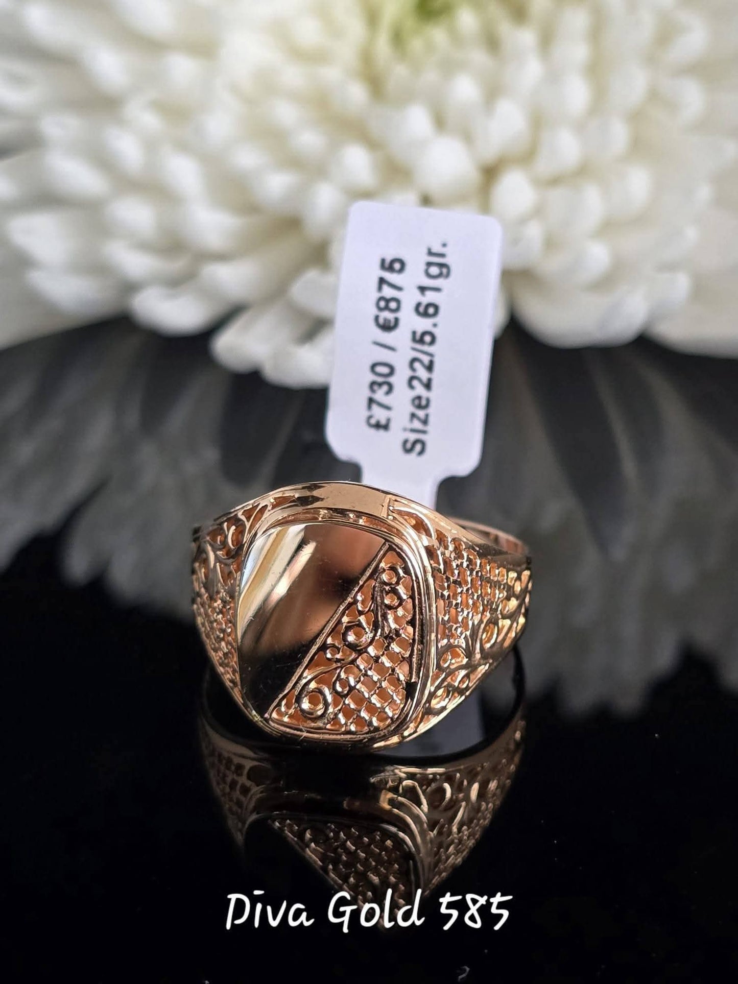 men's gold 585 ring. Size 22