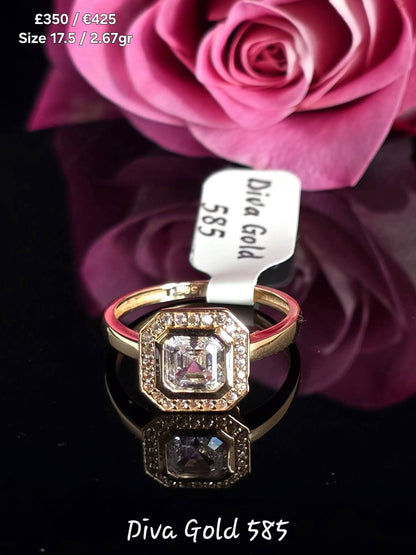 Gold women Ring.Size 17.5