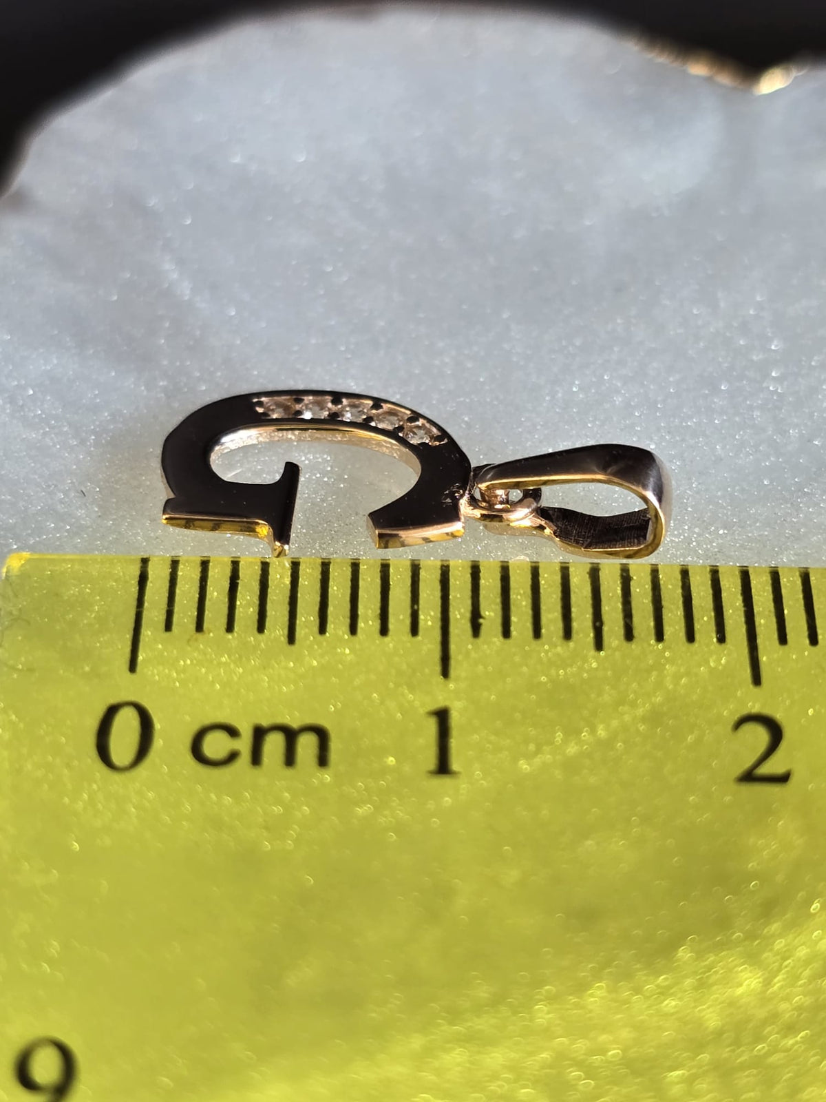 585 Gold Letter G