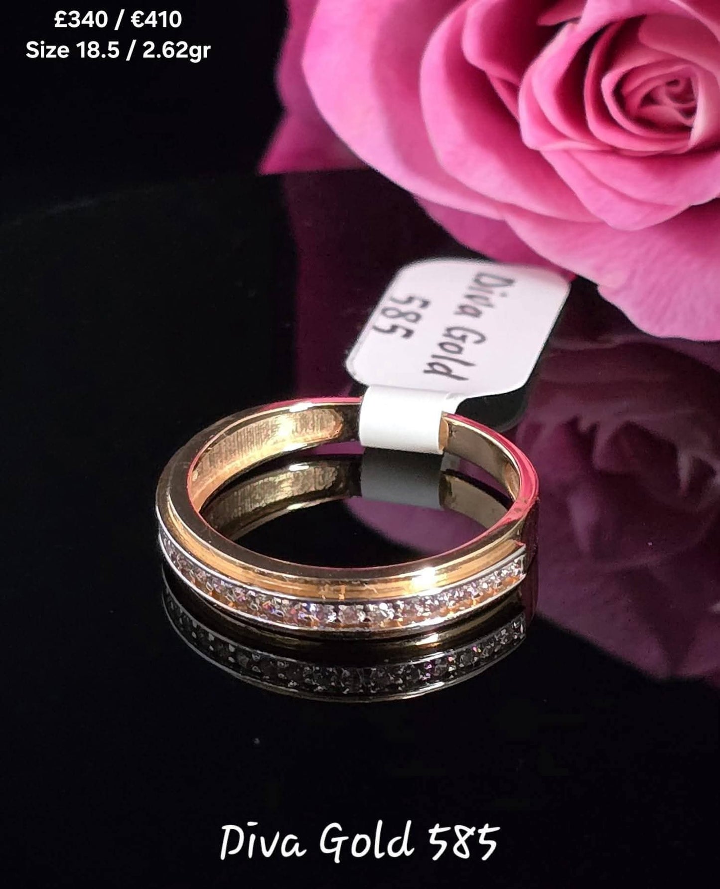 Gold women Ring with zircon stones. Size 18.5