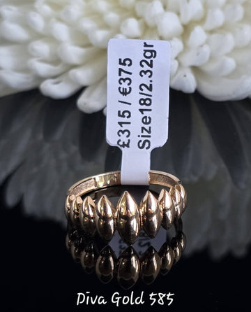 Gold women Ring.Size 18