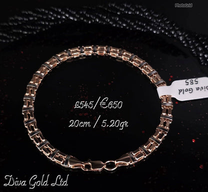 Gold bracelet with white gold details. 20cm