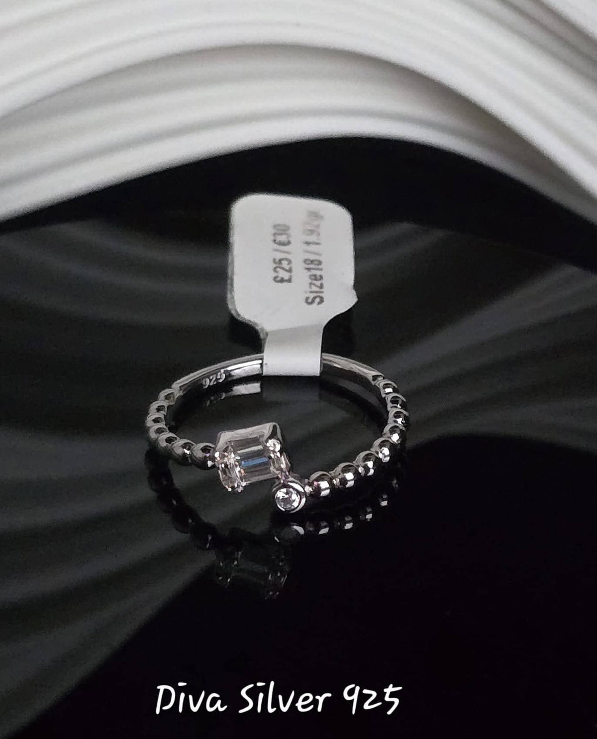 Sterling Silver Elegant Classic Ring