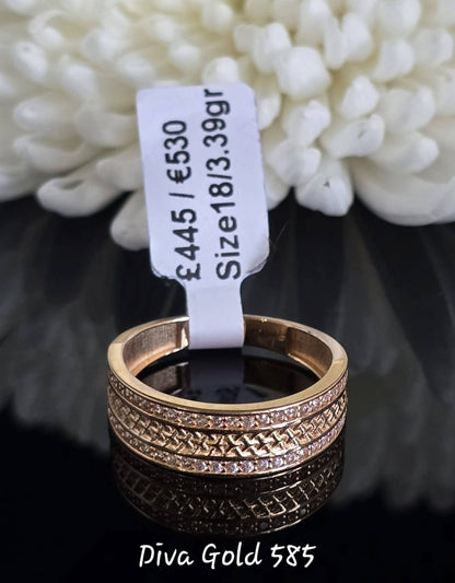 Gold women Ring.Size 18