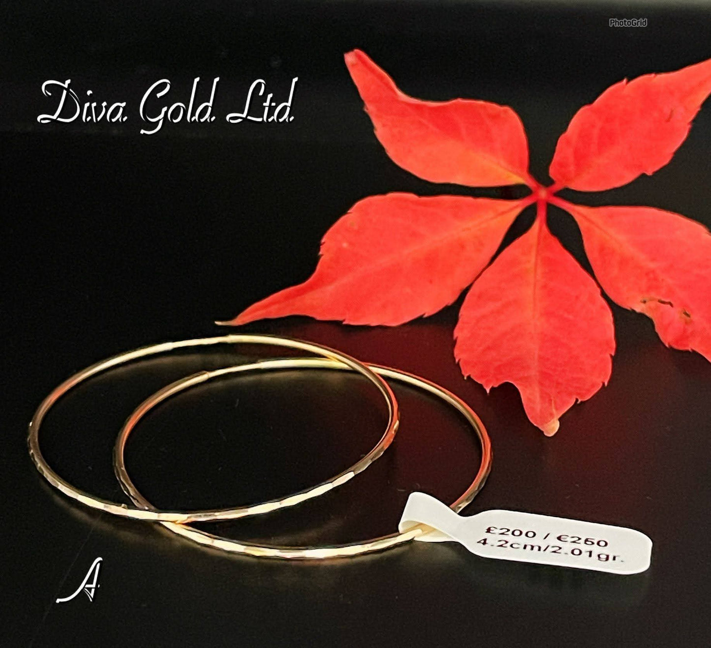 Gold 585 hoop earrings.