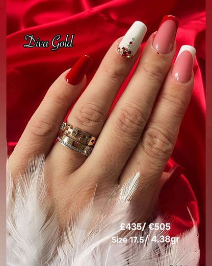 Gold ring. Size 17.5