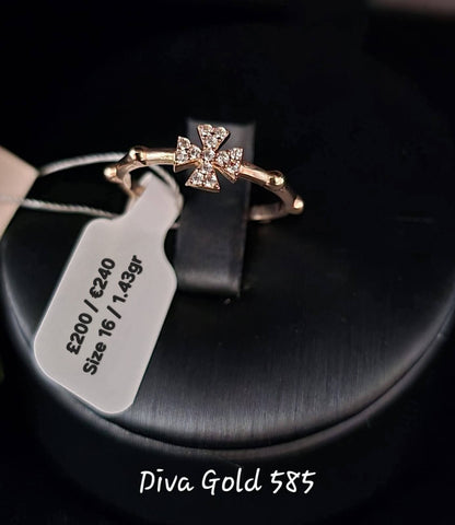 Gold women ring / White zircon stones. Size 16