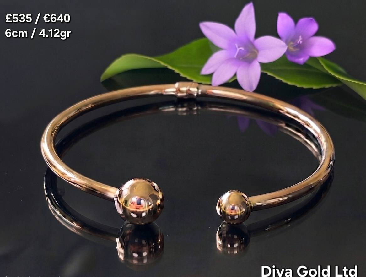 585 Gold bracelet. 6cm