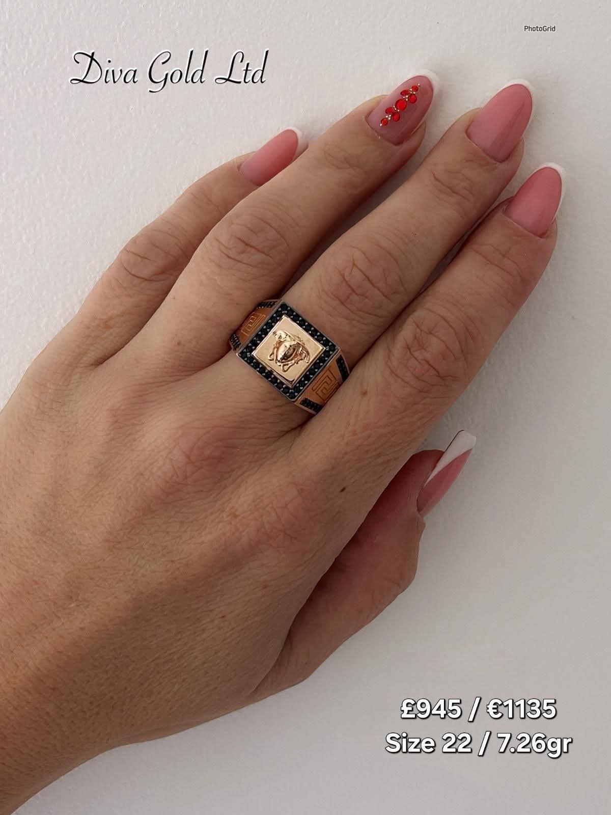Men's gold 585 ring with black zircon stones. Size 22