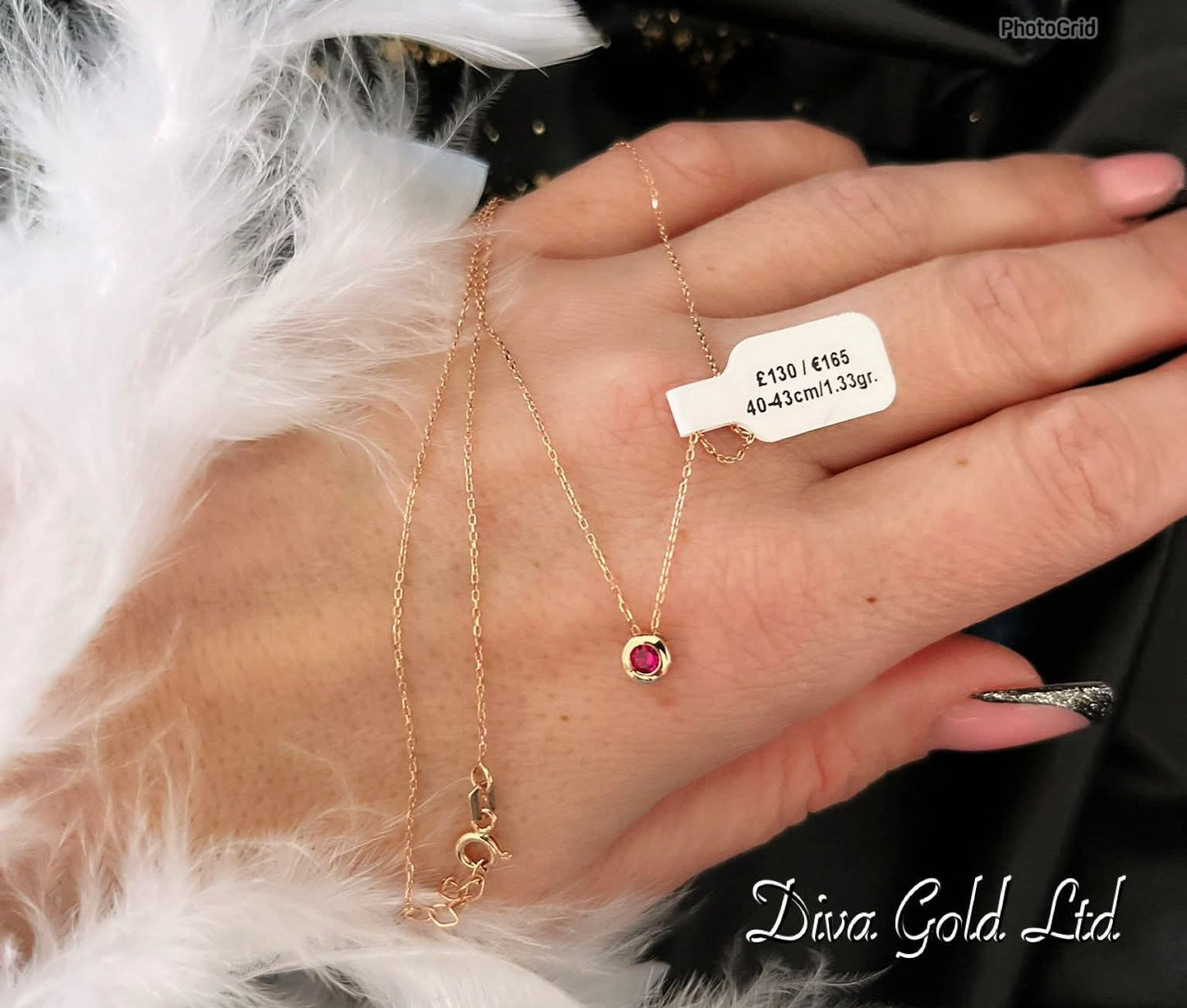 Gold chain with pink zircon stone pendant. 40-43cm