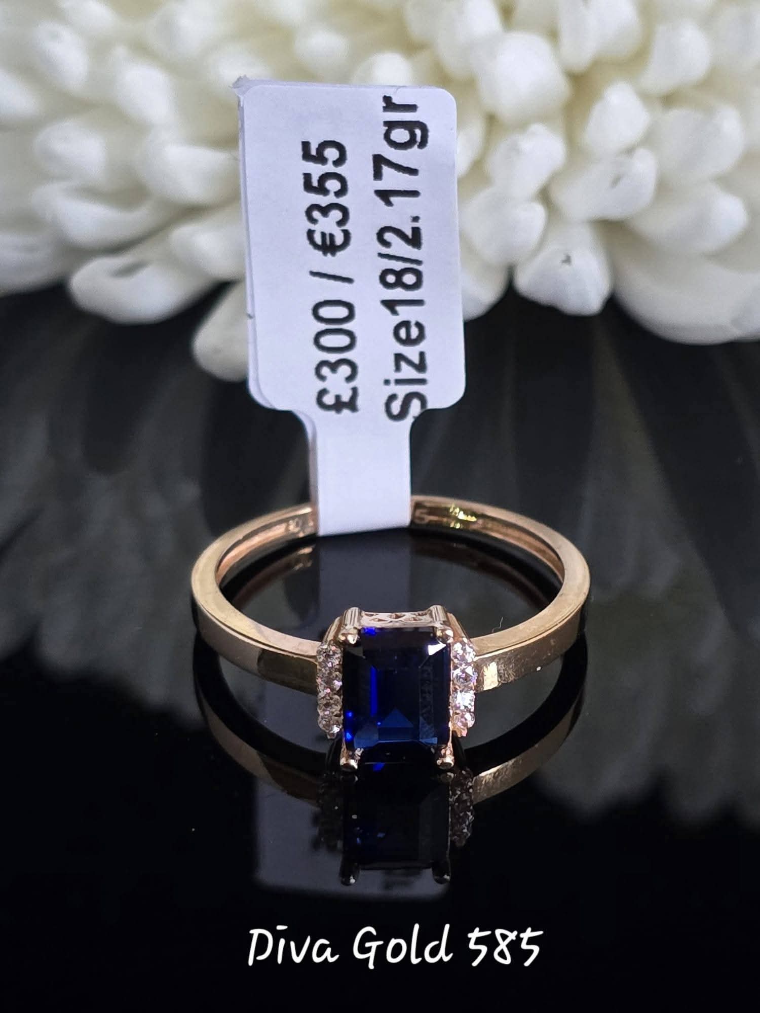 Gold women Ring.Size 18