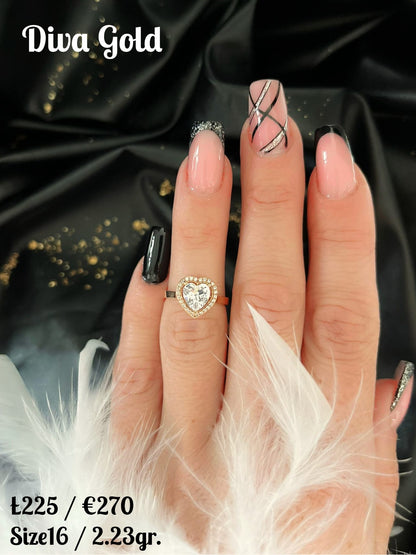 Gold heart ring. Size 16