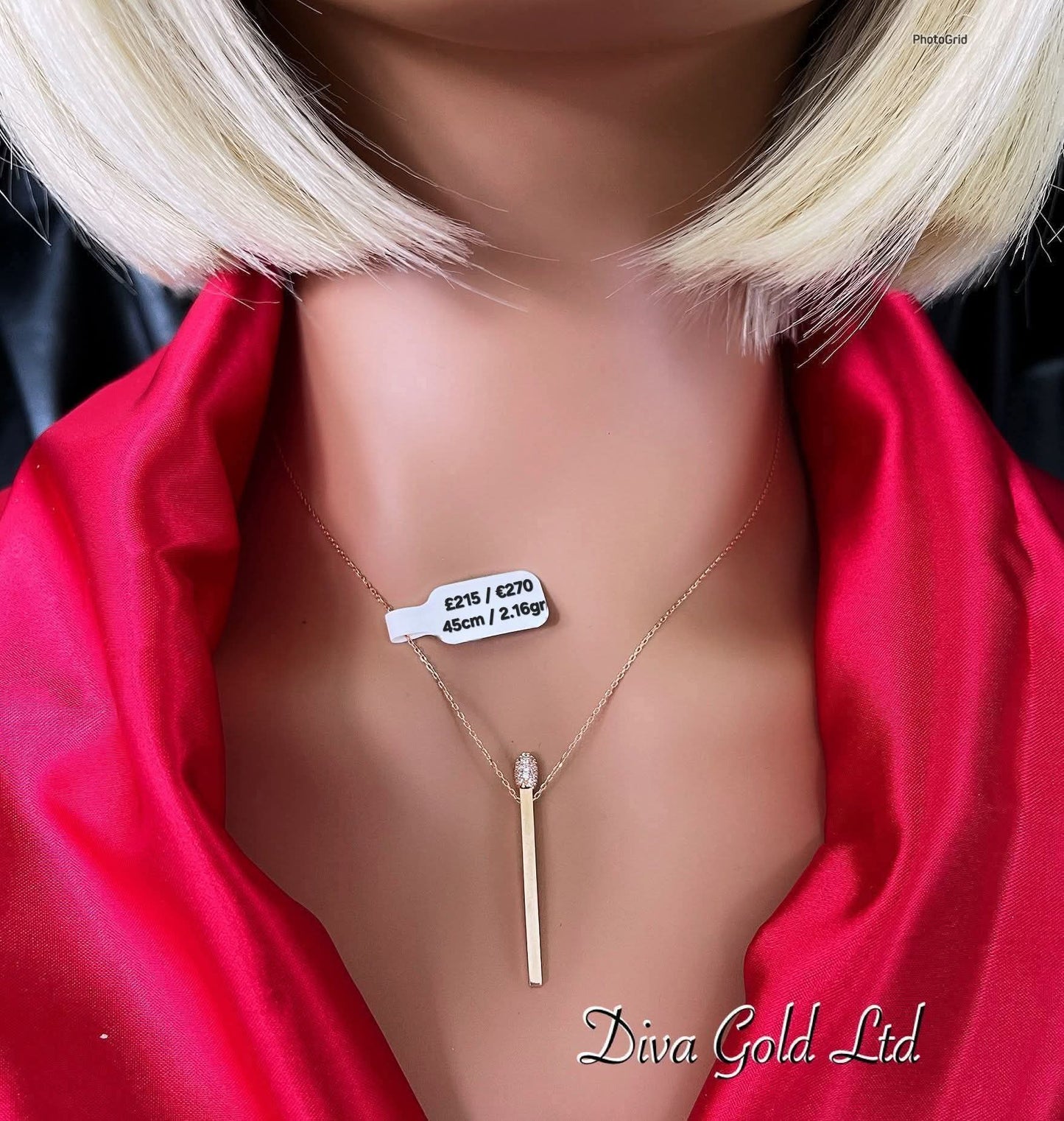 Gold chain with pendant. 45cm