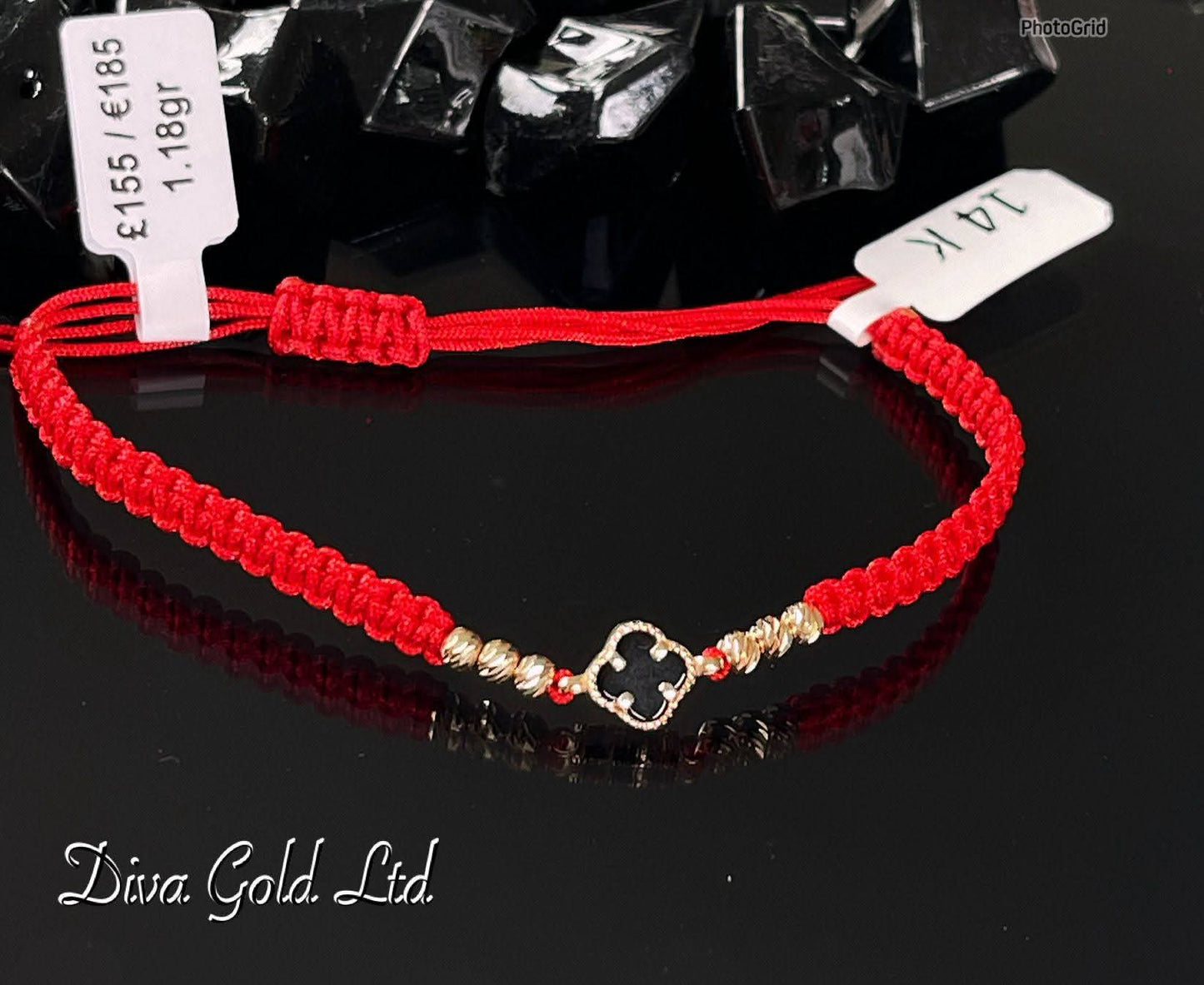 Red thread bracelet with 585 gold details. 1.18gram