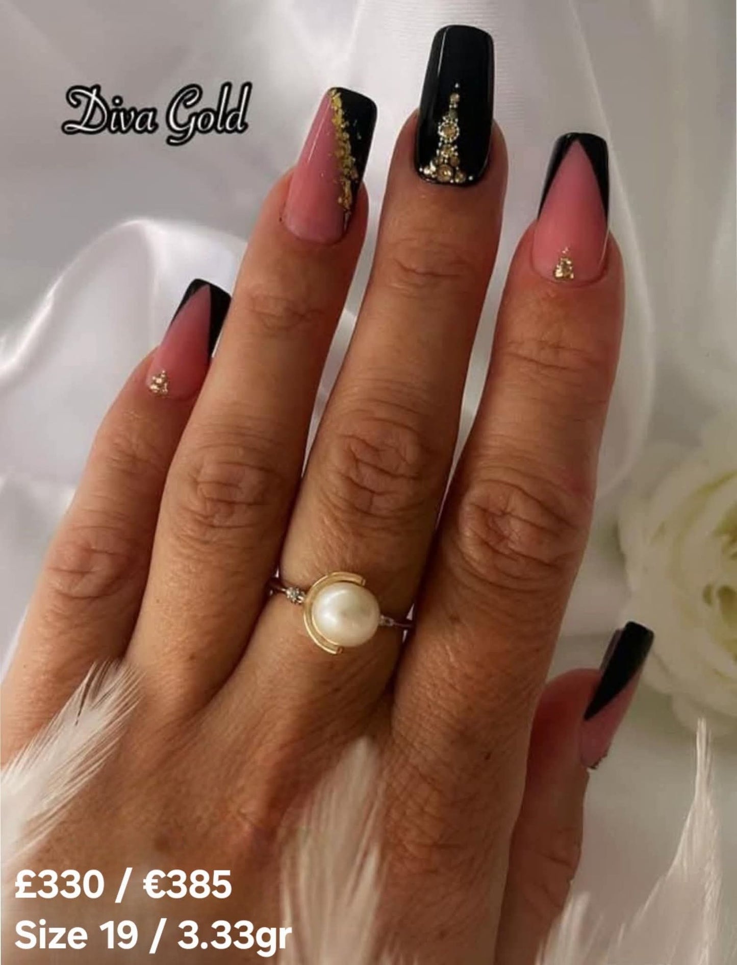Gold ring with pearl. Size 19