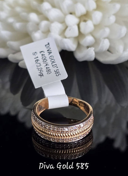 Gold women ring. White zircon stones.Size 16