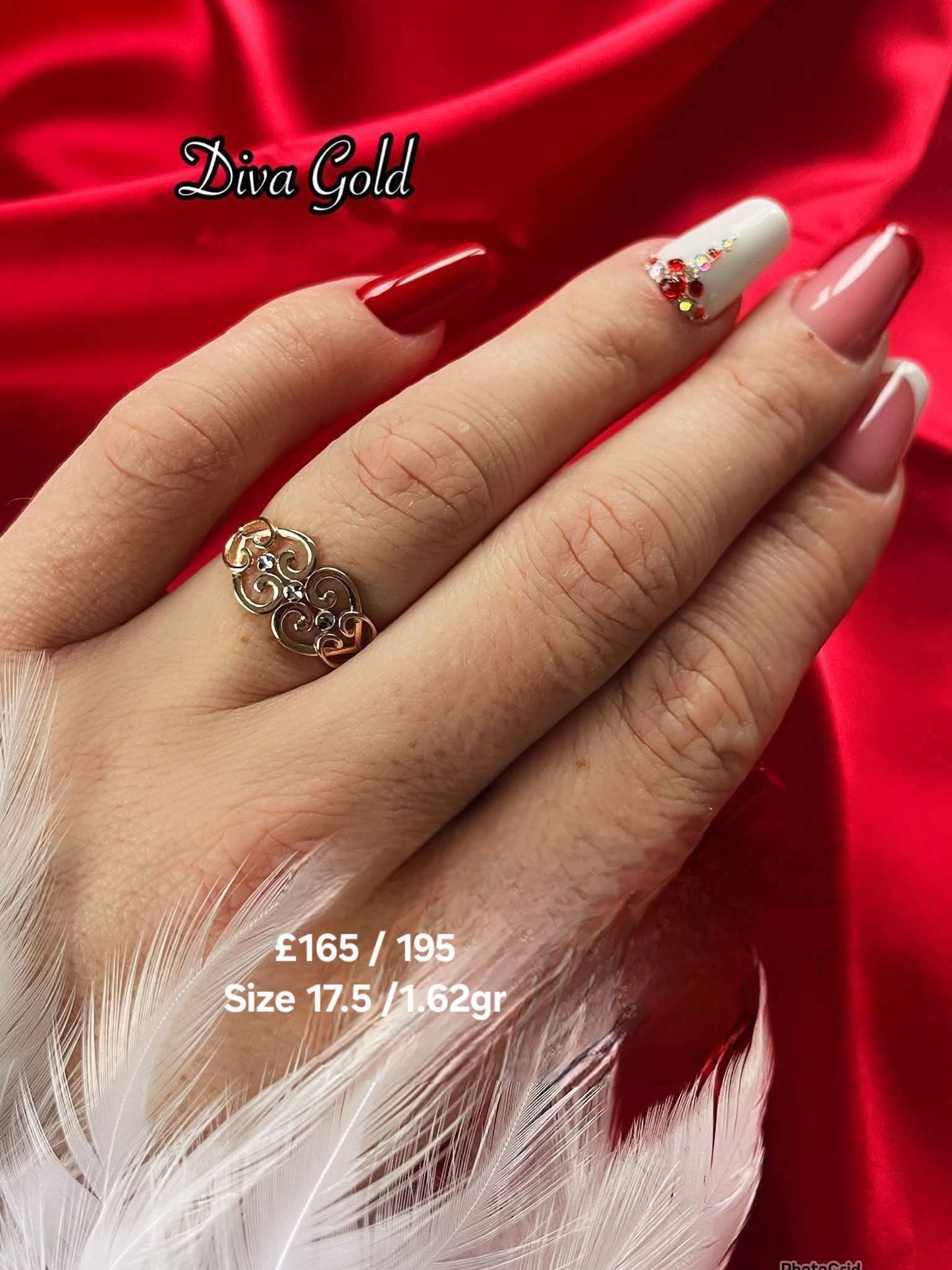 Gold ring. Size 17.5