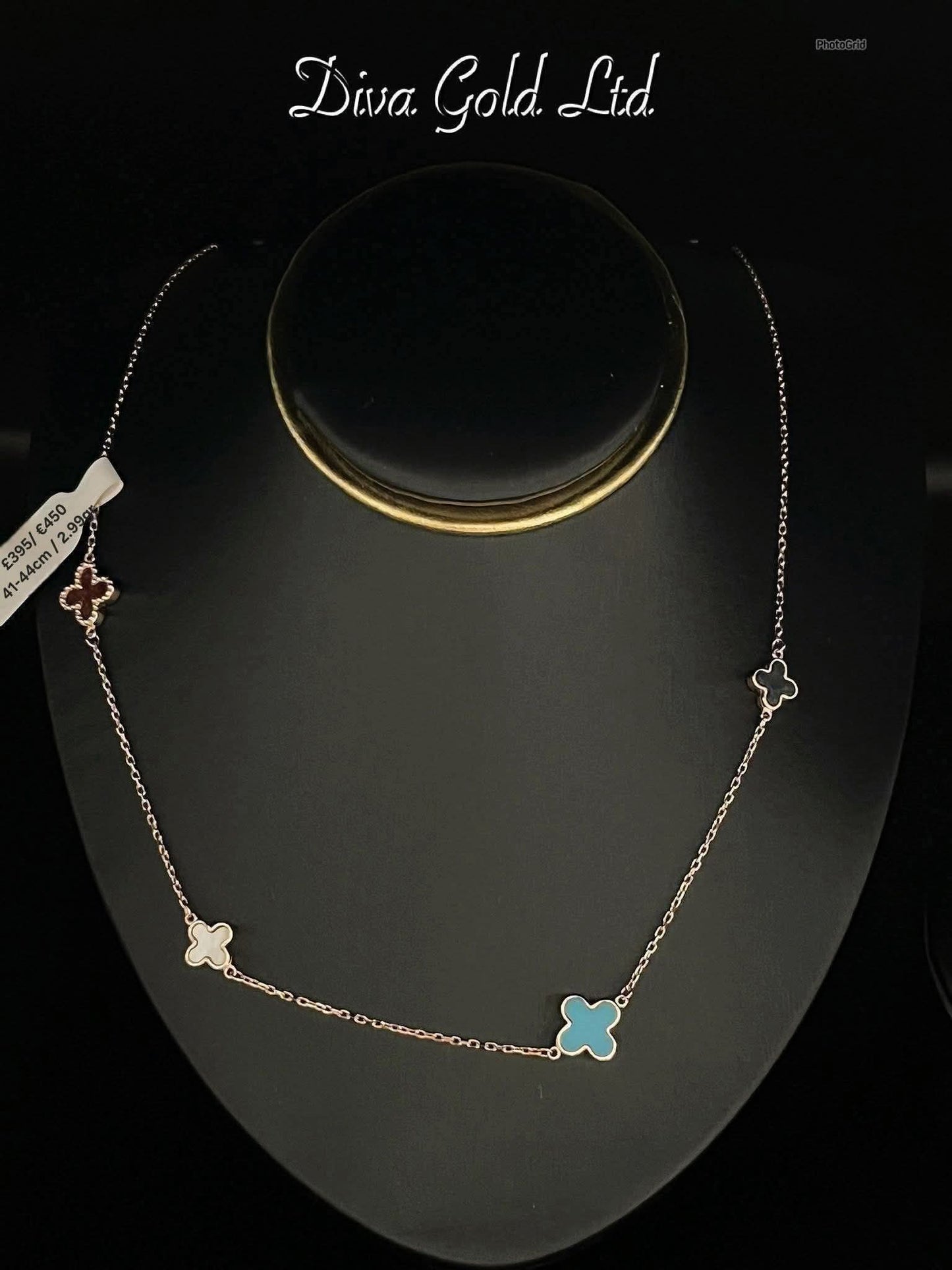 Gold Chain with clovers pendant. 41-44cm